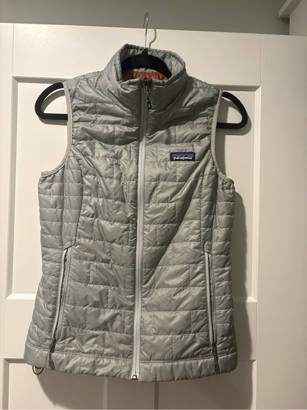 NWT - Patagonia Light Gray Quilted Insulated Vest